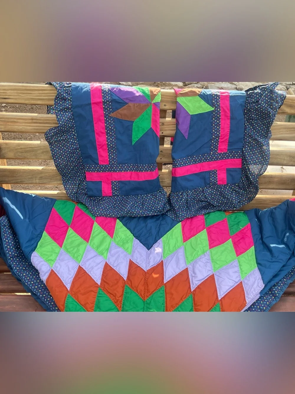 Lone Star quilt w/2 ruffled pillow cases - hand crafted, machine sewn